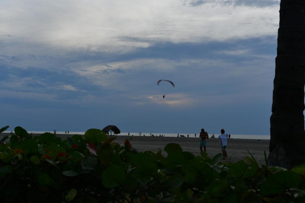 Hermoso Apartamento Con Todas Las Comodidades Acceso Directo A La Playa Morros Epic Sector La Boquilla Cumple Protocolos De Bioseguridad Cartagena エクステリア 写真
